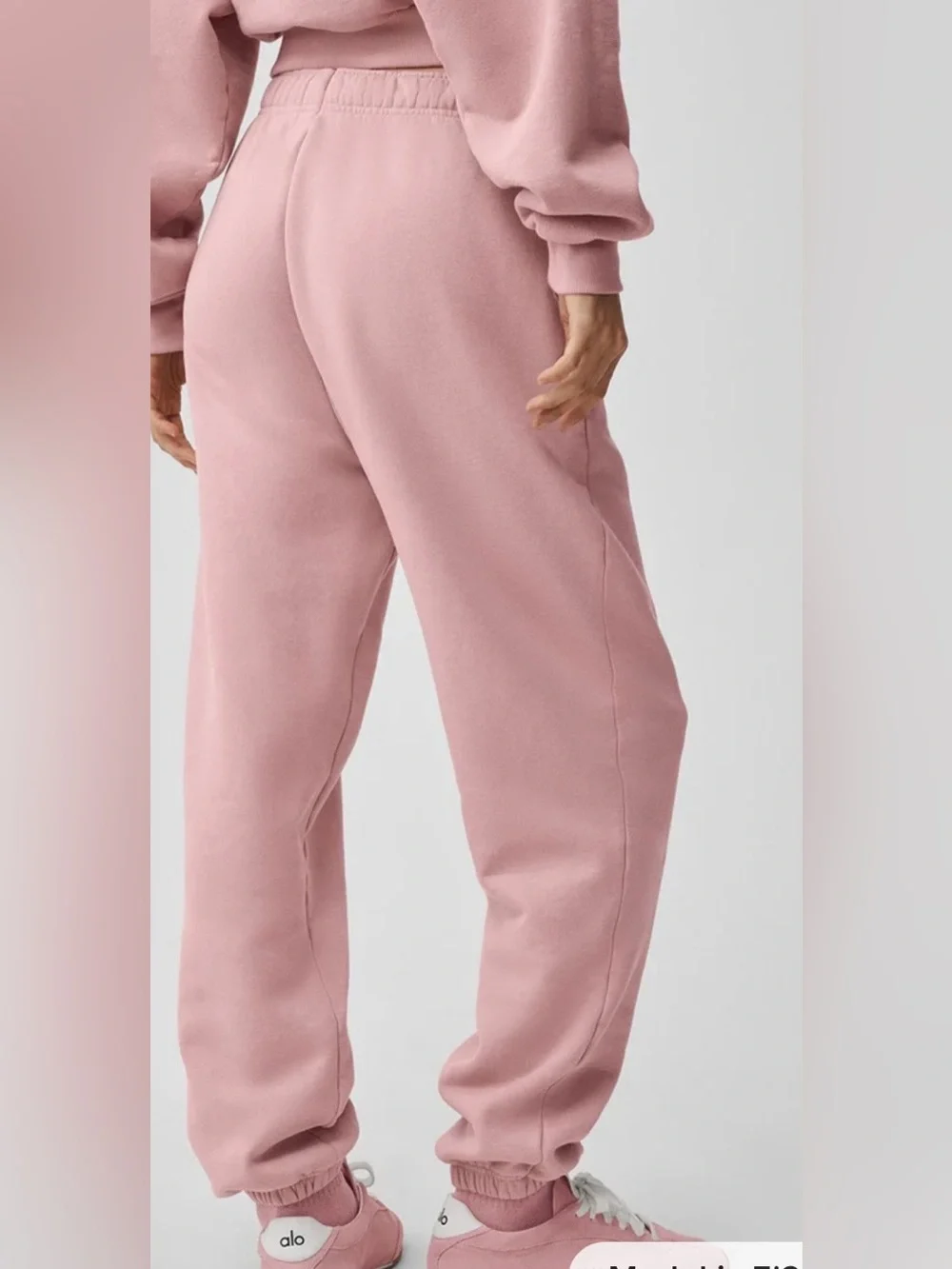 ALO Yoga Accolade Sweatpant Vintage Pink Small NWT